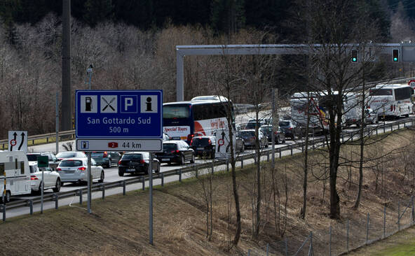Dix kilomètres de bouchons au Gothard