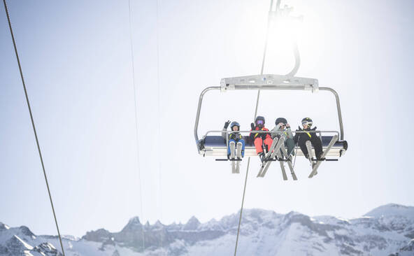 L'incendie de Crans-Montana jette une ombre sur la saison de ski