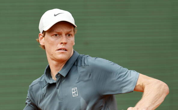 Sinner expédie Zverev et se qualifie pour la finale