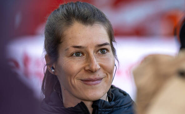 Marie-Louise Eta, première femme à entraîner en Bundesliga