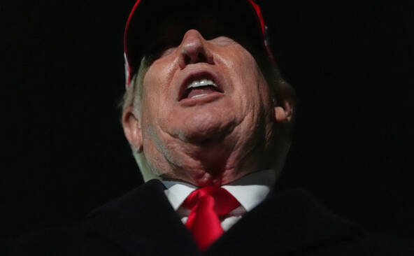 Trump s'en prend au pape après son message antiguerre