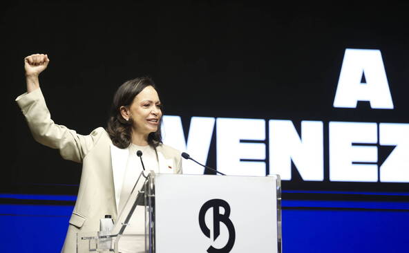 Machado « ne regrette pas » d'avoir donné son prix Nobel à Trump