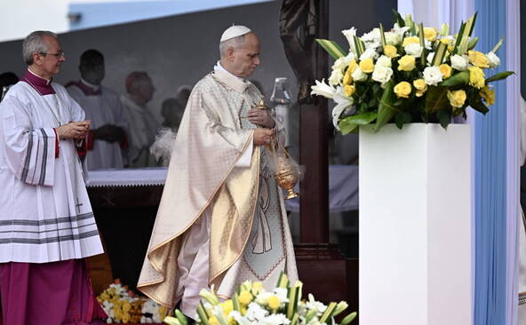 Le pape regrette que ses discours en Afrique soient mal interprétés