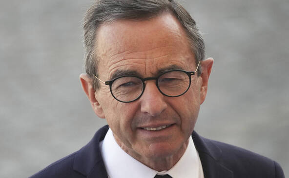 Présidentielle: les adhérents LR choisissent à 73,8% Retailleau