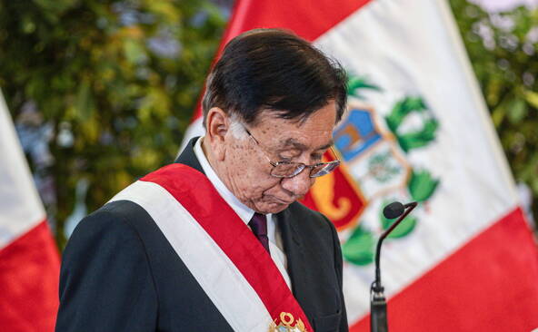 Pérou: deux ministres démissionnent à cause de l'achat de F-16