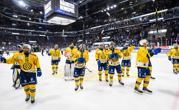 Muet, Fribourg voit Davos recoller