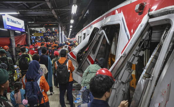 Indonésie: sept morts dans une collision ferroviaire