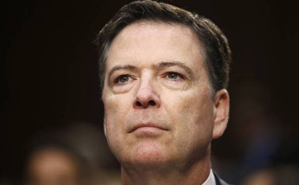 Inculpé, l'ex-directeur du FBI Comey s'est présenté à la justice