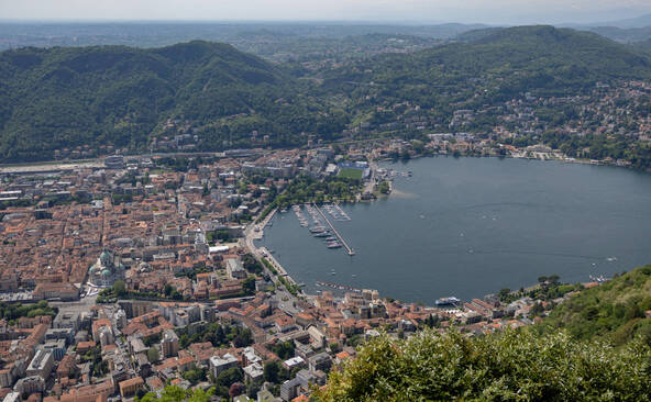 Tessin sous pression face à l'ampleur du tourisme d'achat en Italie