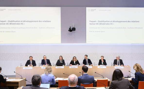 Accords avec l'UE: une commission demande la double majorité
