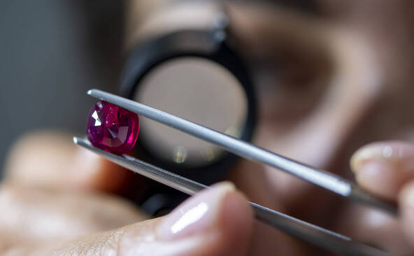 Un rubis de 11'000 carats découvert en Birmanie