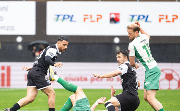 Saint-Gall renverse Lugano et renforce sa 2e place en Super League