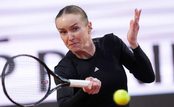 Svitolina renverse Rybakina et rejoint Swiatek en demi-finales