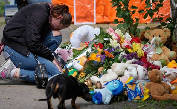 Journée de deuil à Kiev après au moins 24 morts la nuit précédente