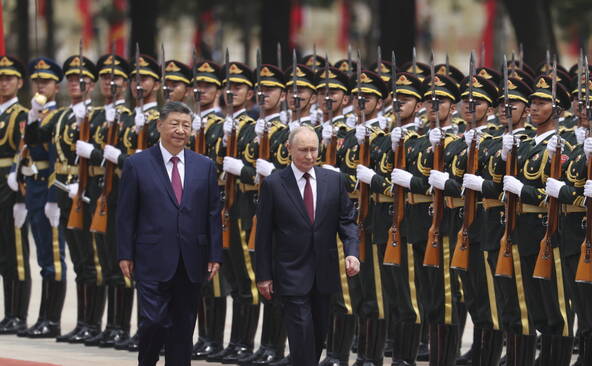 Xi reçoit Poutine en sommet quelques jours après la visite de Trump