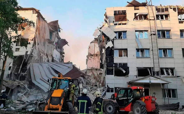 Quatre morts dans une frappe ukrainienne sur un lycée à Lougansk