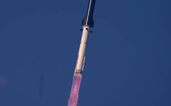 SpaceX lance la dernière version de sa gigantesque fusée Starship
