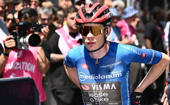 Vingegaard fait coup double à Pila
