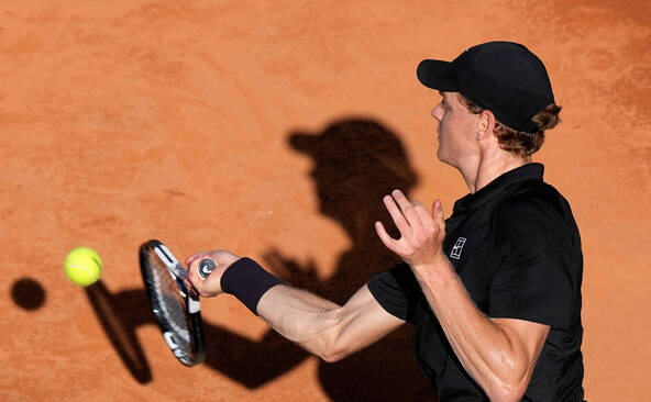 Sinner pour une première à Roland-Garros, Wawrinka pour sa der'
