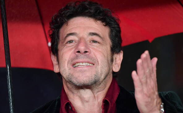 Théâtre: une représentation avec Bruel perturbée à Paris