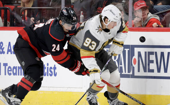 Golden Knights et Hurricanes à la recherche d'un deuxième titre