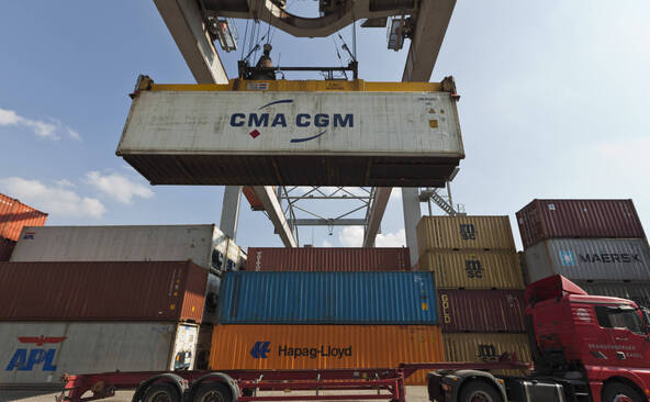 Les exportations suisses au ralenti en avril