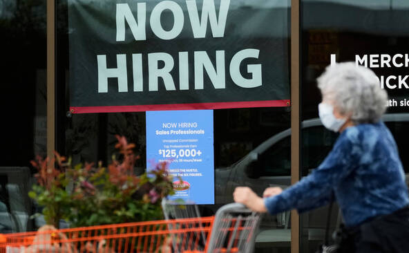 USA: créations d'emplois supérieures aux attentes, chômage stable