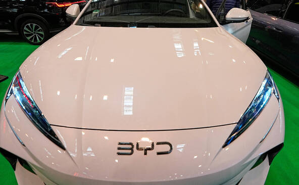 Washington accuse Baidu et BYD de travailler avec l'armée chinoise