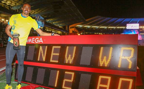 12''75:  Ja'Kobe Tharp bat le record du monde du 110 m haies