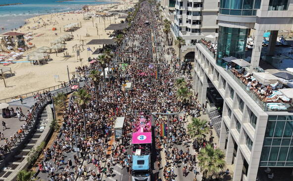 A Tel-Aviv, la Marche des fiertés retrouve la rue