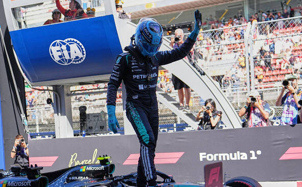 George Russell en pole devant Hamilton