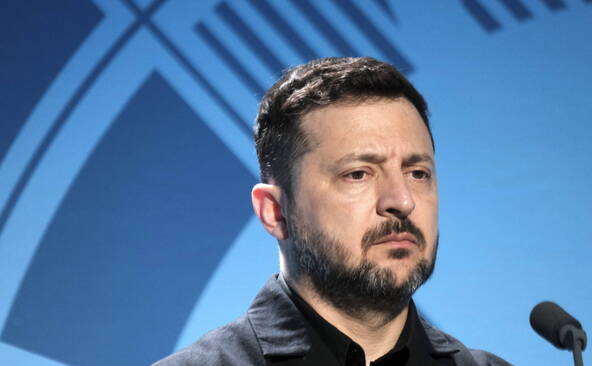 Le président ukrainien Volodymyr Zelensky arrivé au sommet du G7