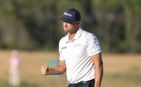 Clark toujours solide leader avant le dernier tour
