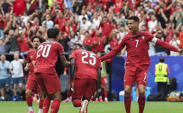 Le Portugal étrille l'Ouzbékistan