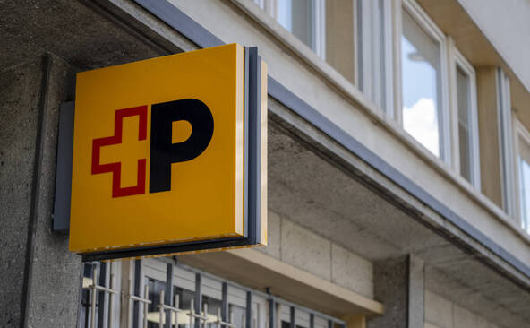 Le Conseil fédéral redéfinit le service postal universel