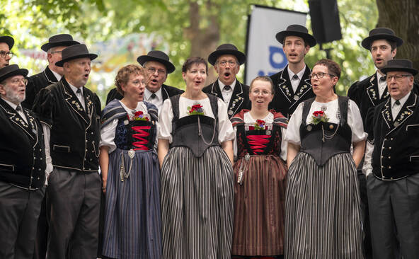 La Fête fédérale de yodel a commencé à Bâle en pleine canicule
