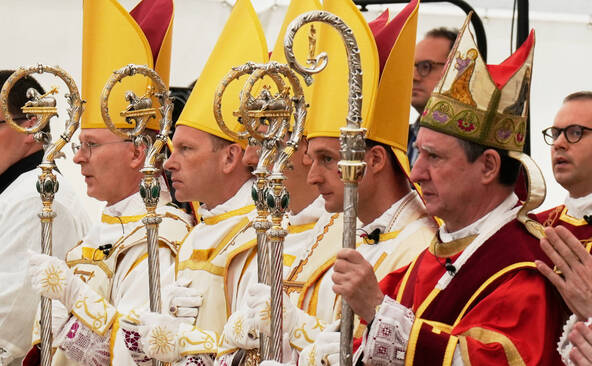 Le Vatican confirme l'excommunication des évêques de Saint-Pie X