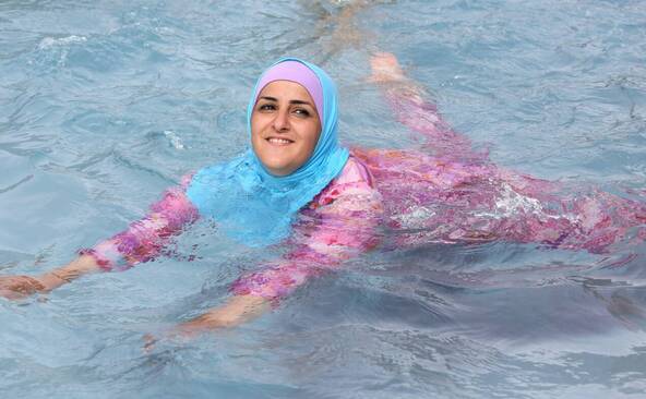 Burkini interdit dans un hôtel en Autriche: discriminatoire
