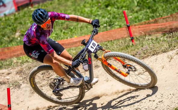 Blöchlinger à nouveau sur le podium en short-track