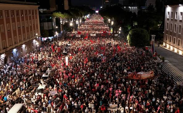 Nouvelle manifestation en Albanie contre un projet lié aux Trump