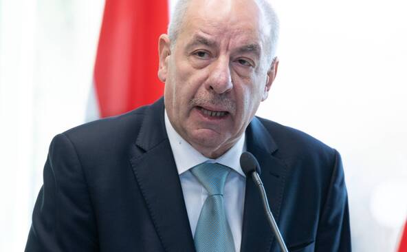Les députés hongrois en faveur de l'éviction du président pro-Orban