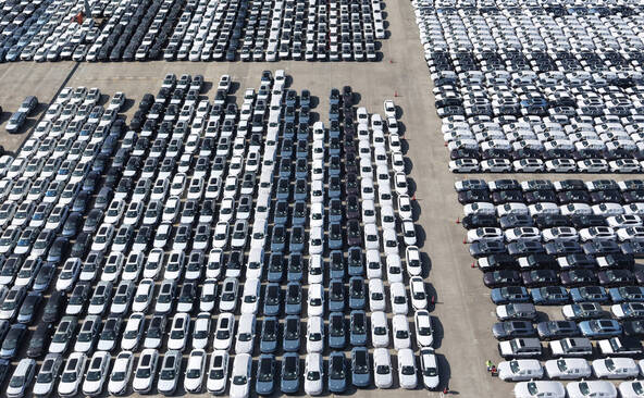 Chine: les exportations gonflent de 27% en juin, plus qu'attendu