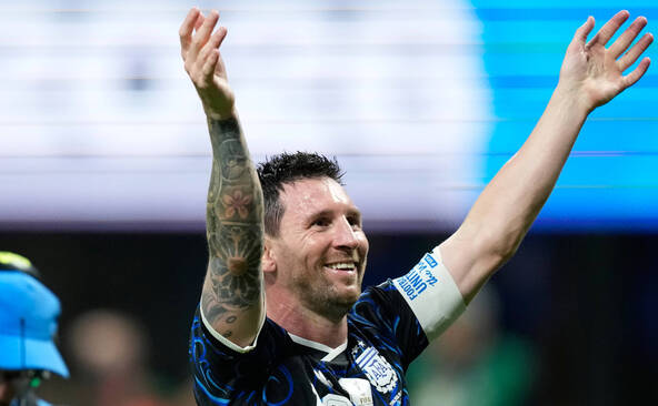... et à la fin, c'est Messi qui gagne