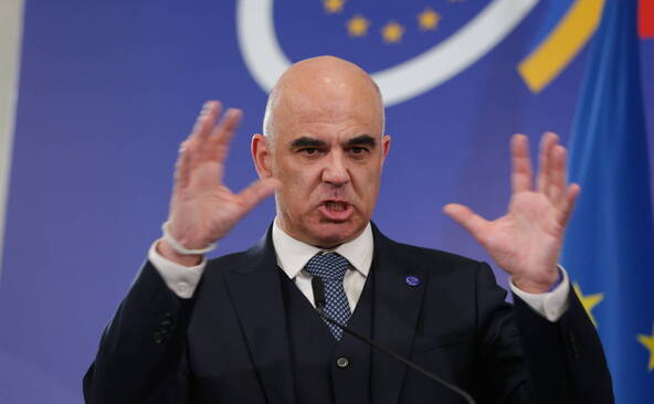 Alain Berset appelle la FIFA à protéger le football des pressions