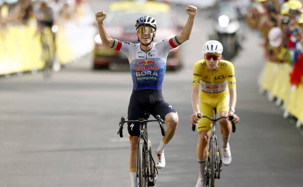 Evenepoel enlève la 15e étape, Vingegaard abandonne