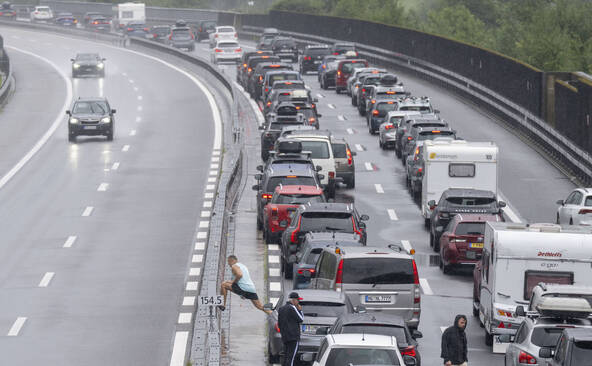 Bouchon de 10 km au tunnel du Gothard