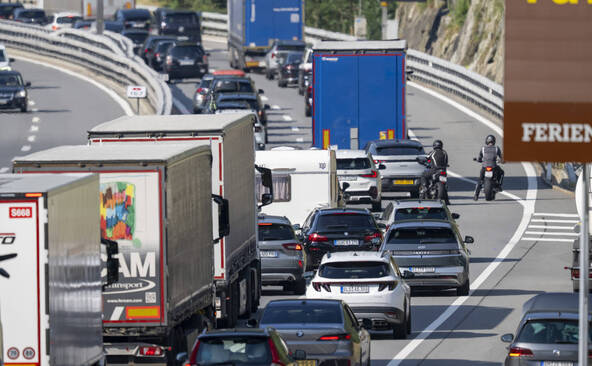 Les voyageurs vers le Sud toujours retardés devant le Gothard