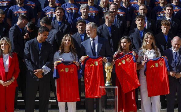 « Vous l'avez fait pour toute l'Espagne », dit le roi Felipe VI