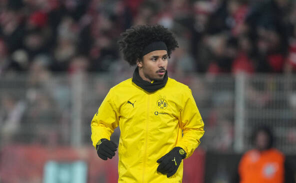 Le Barça recrute l'ailier Karim Adeyemi