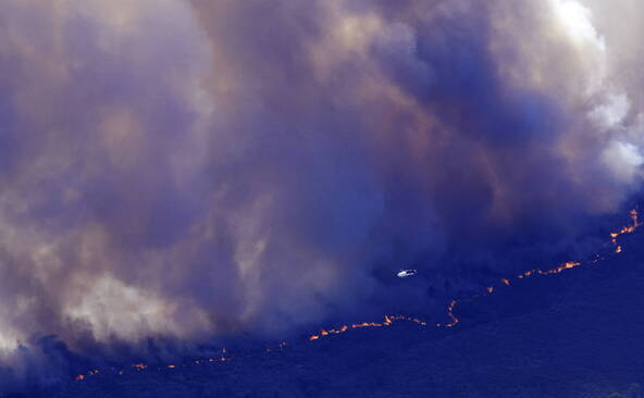 Incendies: l'Espagne déclare l'urgence nationale dans deux régions